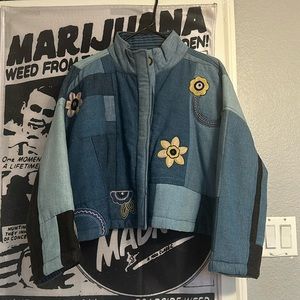 Size small, Jean puffer